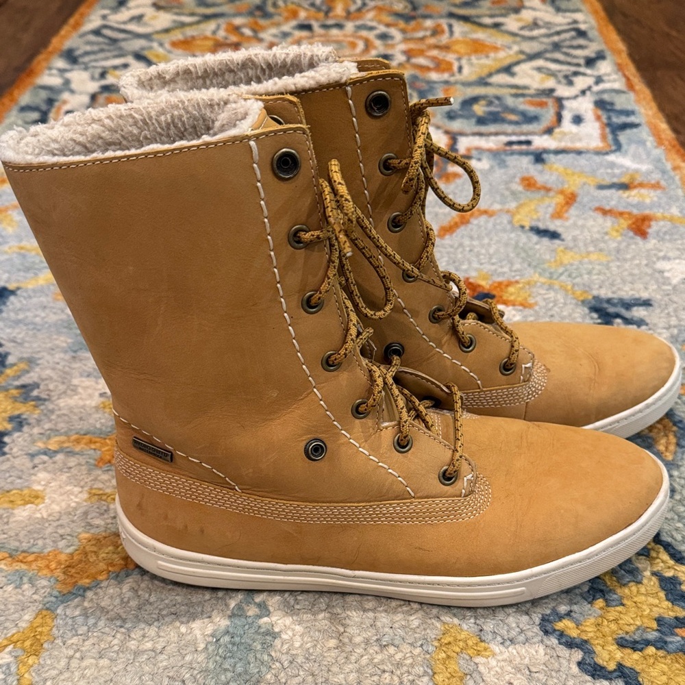 Rockport Women’s True Walk Zero Capsule Fir Boots Tan Boots with White Sole